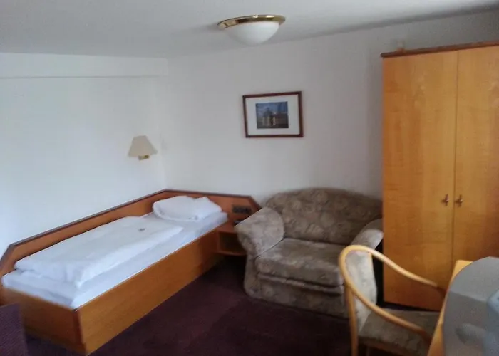 Drei Schwane 3* Zeitz